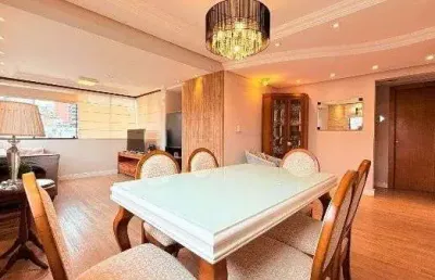 Vende-se apartamento com 2 quartos, 81 m²e 2 vagas – petrópolis