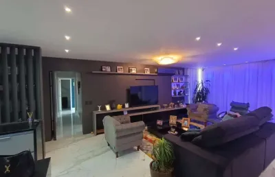Apartamento espaçoso com 3 suítes e 4 vagas no jardim lindóia