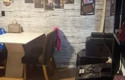 Apartamento de 2 dormitórios com garagem coberto no bairro teresópolis