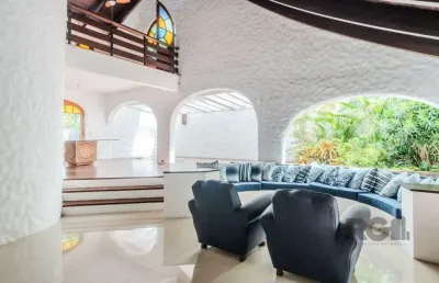 Casa com 3 quartos à venda na Rua Padre João Batista Reus, 257, Vila Conceição, Porto Alegre