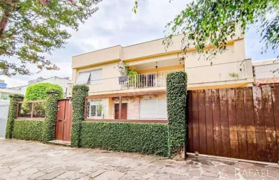 Casa com 3 quartos à venda na Rua São Francisco, 584, Santana, Porto Alegre