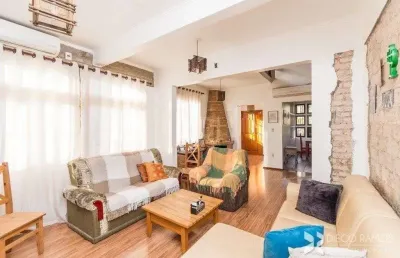 Belo sobrado reformado 3 dormitórios - bairro nonoai
