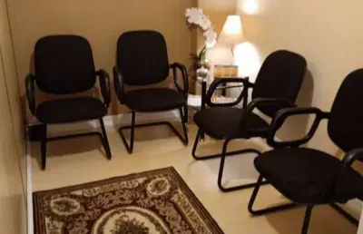 Excelente sala comercial toda reformada em ótima localização