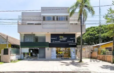 Apartamento com uma cobertura horizontal com 329,10 m² privativos com suíte