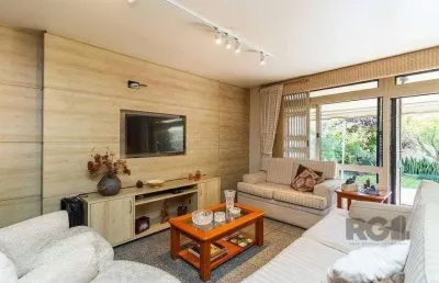 Casa para venda - 235m², 4 dormitórios, sendo 1 suites, 2 vagas - azenha