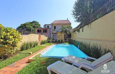 Casa para venda - 240m², 5 dormitórios, sendo 1 suites, 3 vagas - menino deus