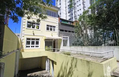 Casa para venda - 258m², 3 dormitórios, sendo 1 suites, 3 vagas - rio branco