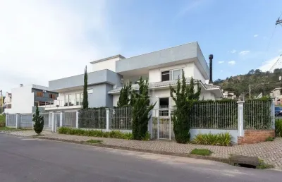Casa para venda - 377m², 4 dormitórios, sendo 3 suites, 3 vagas - guarujá