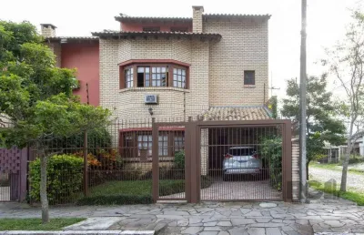 Casa para venda - 180.3m², 3 dormitórios, sendo 1 suites, 3 vagas - guarujá