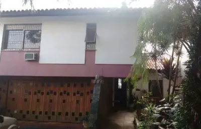 Casa para venda - 320m², 3 dormitórios, sendo 1 suites, 4 vagas - cristal
