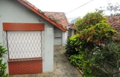 Casa com 3 quartos à venda na Rua Professor Abílio Azambuja, 85, Jardim do Salso, Porto Alegre