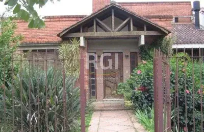 Casa para venda - 260m², 3 dormitórios, sendo 1 suites, 7 vagas - nonoai