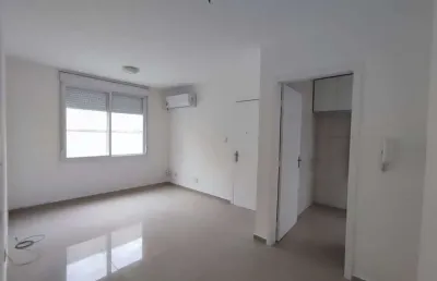 Apartamento com 1 quarto à venda na Avenida Cristóvão Colombo, 3580, Floresta, Porto Alegre