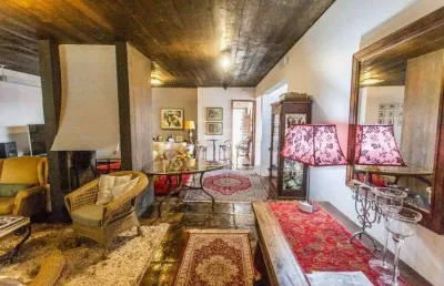 Casa para venda - 400m², 3 dormitórios, sendo 1 suites, 5 vagas - cristal