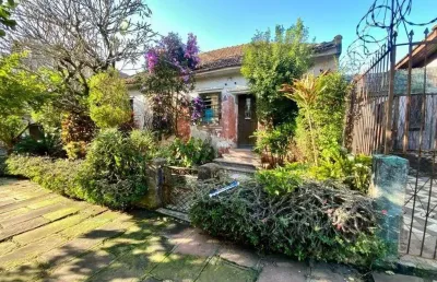 Casa com 6 quartos à venda na Rua Gomes Jardim, 678, Santana, Porto Alegre