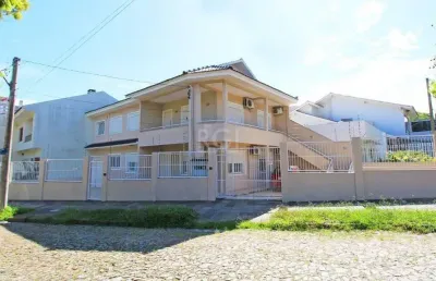 Casa térrea de 2 dormitórios e 3 vagas de garagem na vila ipiranga em porto aleg