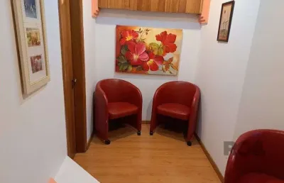 Sala comercial no time tower, com vaga de garagem, com 52 m² no bairro auxiliado