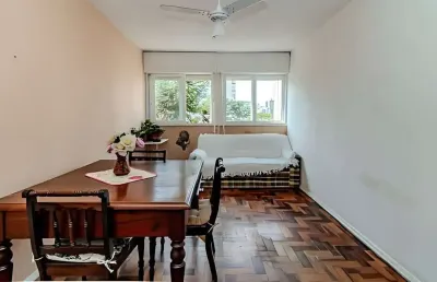 Apartamento com 3 quartos à venda na Rua Guilherme Alves, 546, Petrópolis, Porto Alegre