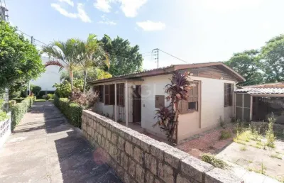 Casa térrea no residencial butui, possui 3 dormitórios, living espaçoso, cozinha