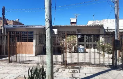 Casa para venda - 121m², 3 dormitórios, sendo 1 suites, 2 vagas - restinga