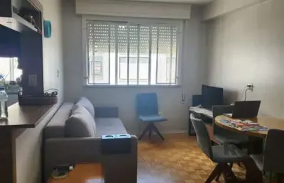 Apartamento de 1 quarto e uma vaga de garagem no bairro floresta em porto alegre