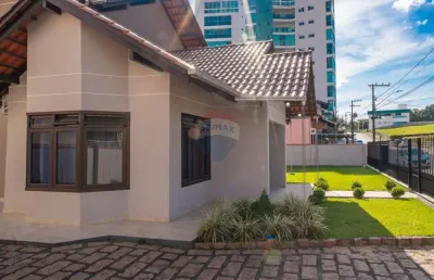'casa dos sonhos em indaial: modernidade e conforto'