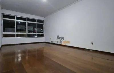 Amplo apartamento de 03 dormitórios com garagem fechada à venda em santos, sp !