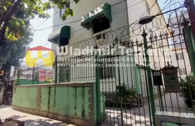 Atenção recém-casados, recém-divorciados(as) e solteiros buscando seu 1º imóvel! excelente apartamento com localização fantástica! venha conferir!!!