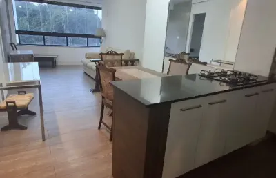 Alugue apartamento mobiliado de 57m² na avenida anita garibaldi