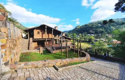 Casa com 3 quartos à venda na Rua José Casa, 76, Galópolis, Caxias do Sul