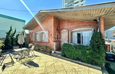 Casa de alvenaria - 322,76m² - bairro sagrada família