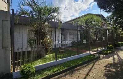 Casa com 3 quartos à venda no Saint Etienne, Caxias do Sul 