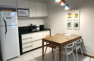 Apartamento mobiliado quarto e sala, vista mar rio vermelho