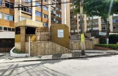 Pituba, av. paulo vi - praça marconi - 208m², 4/4 sendo um suíte, varanda, nascente, 2 vagas