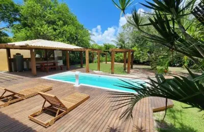 Casa de luxo à venda em guarajuba (monte gordo) - camaçari-ba: 6 quartos, 3 suítes, 1 sala, 5 banheiros, 400m².