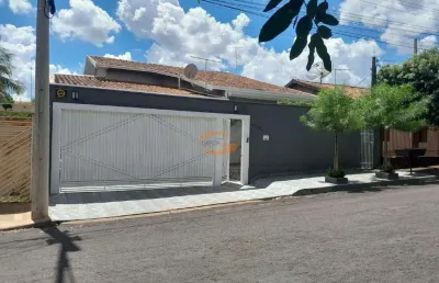 Casa com 3 quartos à venda na Rua José Codolo, Jardim Urupês, São José do Rio Preto