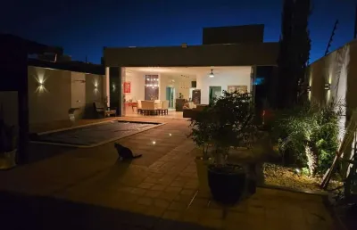 Maravilhosa casa em mirassol 3 dormitorios , suite, armarios, piscina e muito mais