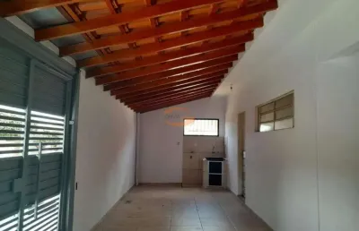 Casa com 2 dormitórios no residencial bosque da felicidade