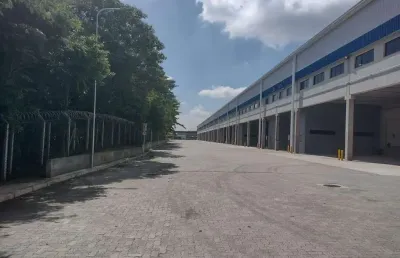 Casa para alugar na Avenida Gupê, 10767, Jardim Belval, Barueri