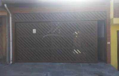 Sobrado com 2 dorms e 2 vagas no jardim tupanci - aceita permuta