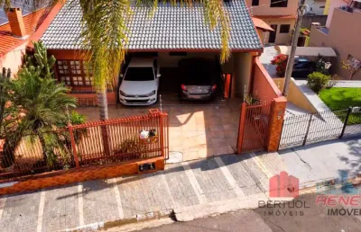Casa com 3 quartos à venda na Rua Osvaldo Cruz, 44, Centro, Vinhedo