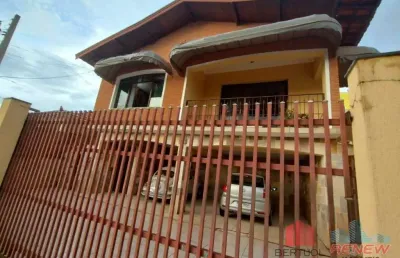 Casa com 3 quartos à venda na Rua Vinte e Quatro de Outubro, 305, Centro, Vinhedo