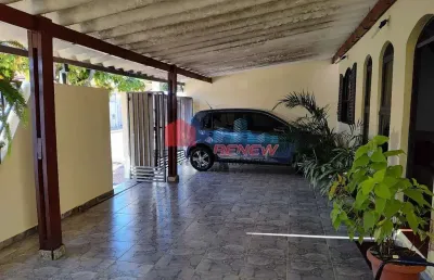 Casa para vender em valinhos no bom retiro ll,com 03 quartos,sala,cozinha,banheiro,garagem ampla,uma edícula bem construída,tudo em excelente estado.