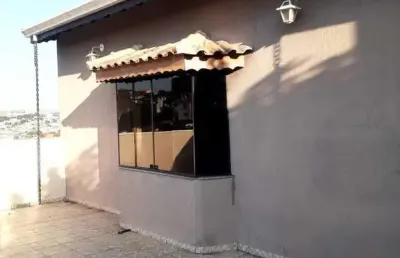Casa com 3 quartos à venda na Rua Osvaldo Batisteli, 10000, Vila Marlene, Jundiaí