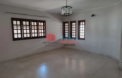 Casa para vender em vinhedo,03 quartos sendo 01 suíte com closet e varanda, escritório ,salas,
