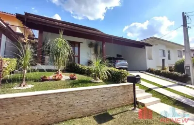 Casa à venda no condomínio jardim das palmeiras em vinhedo/sp