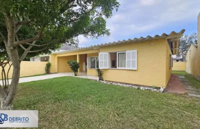 Excelente casa em n tramandaí, mobiliada, duas quadra do mar