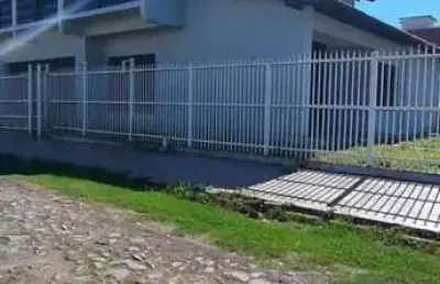 Casa / sobrado para venda em tramandaí, centro, 5 dormitórios, 2 suítes, 4 banheiros, 2 vagas