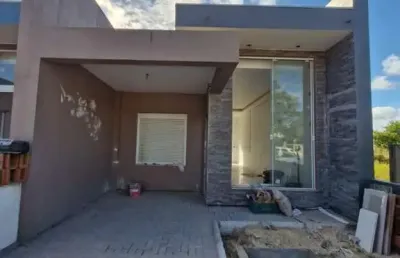 Casa para venda em imbé, president, 2 dormitórios, 1 suíte, 2 banheiros, 1 vaga