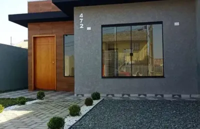 Casa de 2 quartos sendo uma suíte e ótimo acabamento em faze